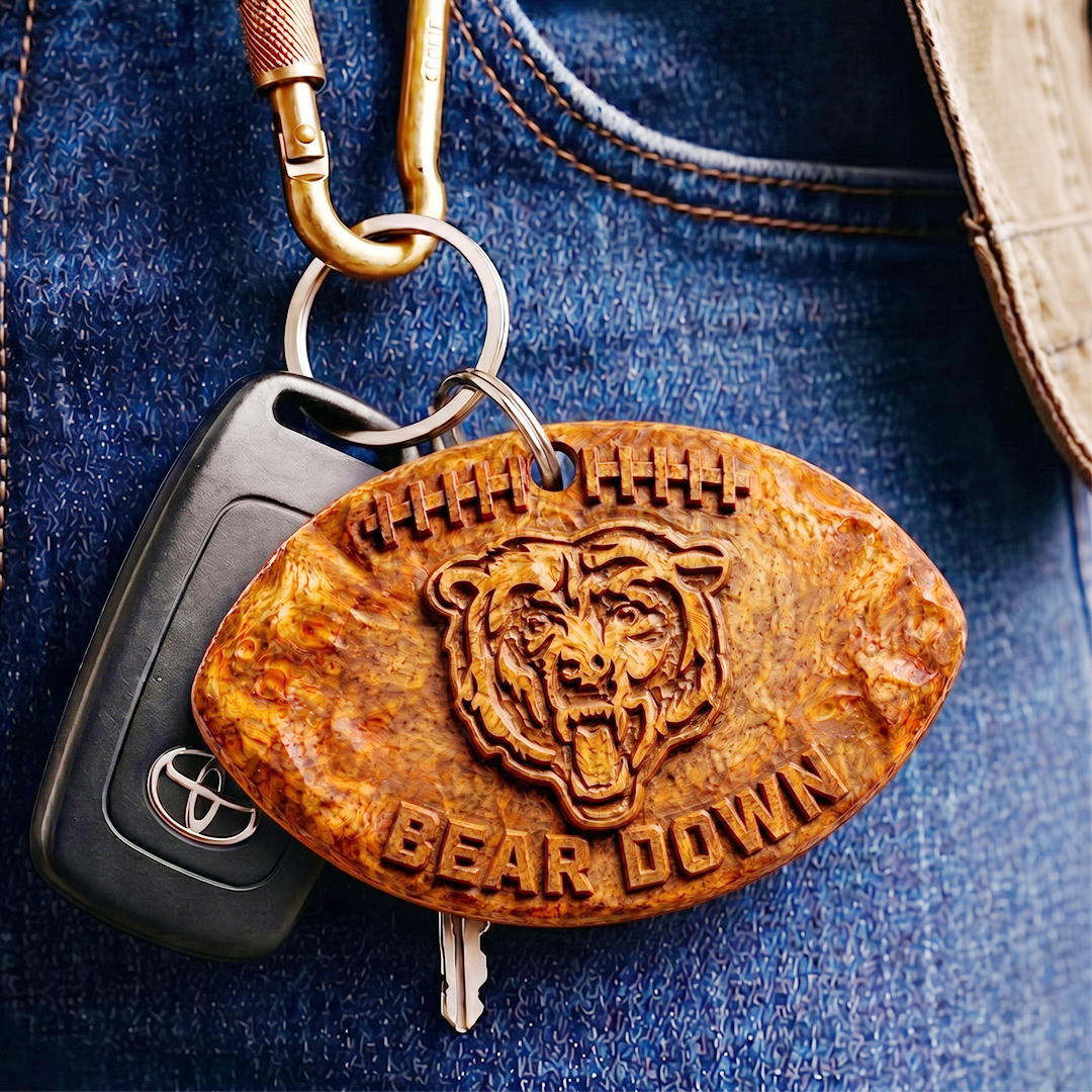 Hand-Carved Chicago Bears Wooden Keychain – Custom Name - Image 3