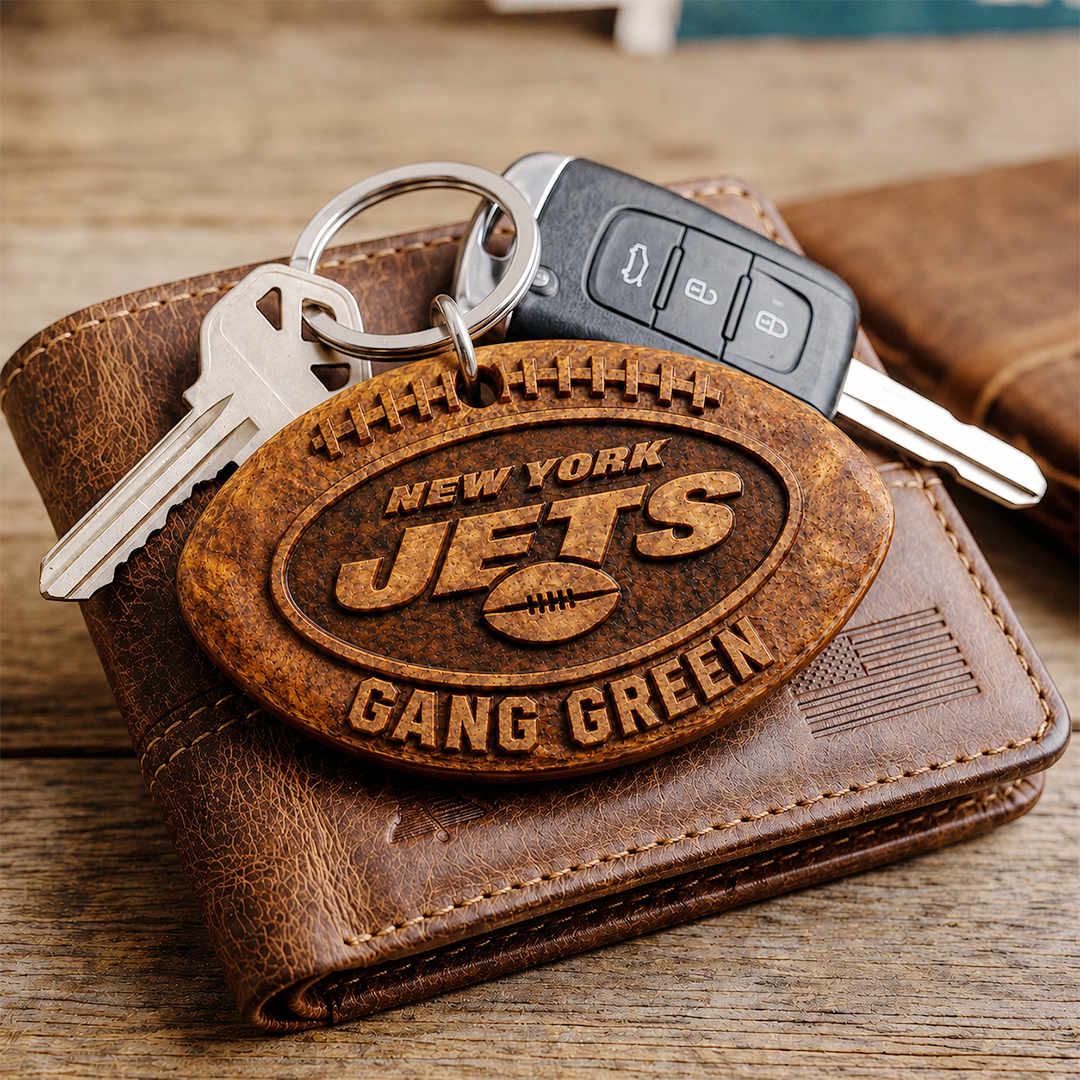 Hand-Carved New York Jets Wooden Keychain – Custom Name - Image 3